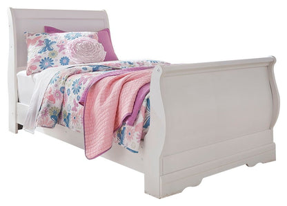 Anarasia - Sleigh Bed