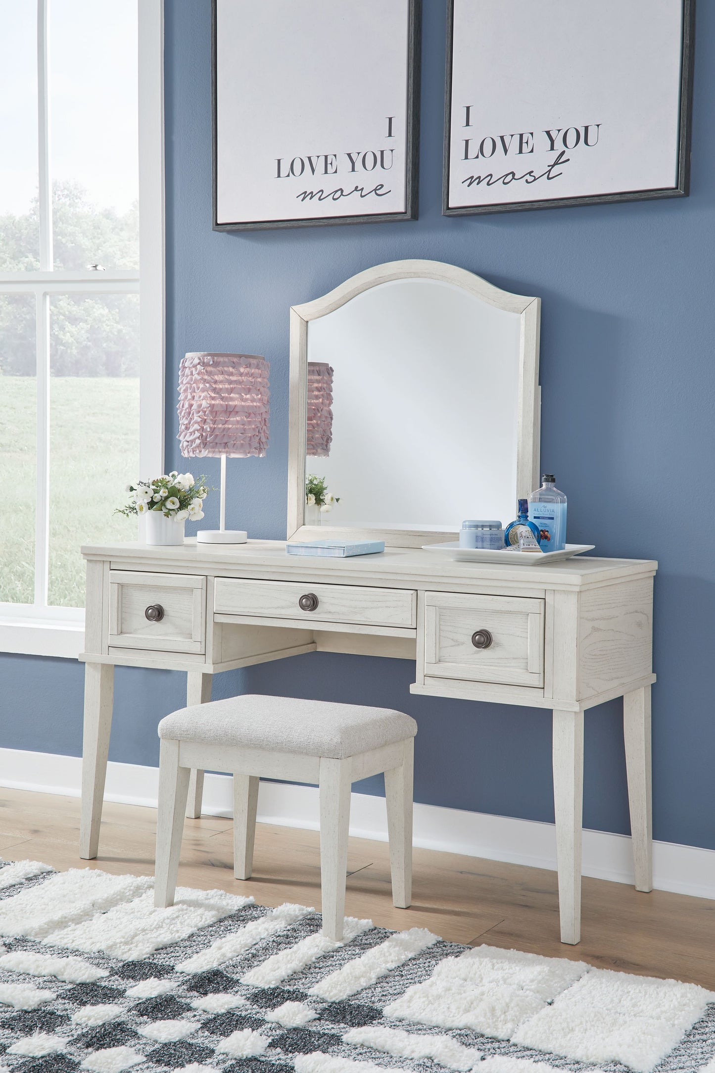 Robbinsdale - Antique White - Mirrored Vanity With Stool